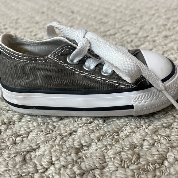 Toddler Chuck Taylor All Star Converse- Gray - Picture 6 of 8